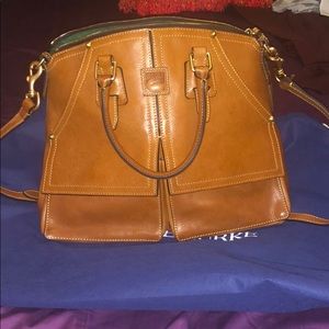 Dooney and bourke satchel